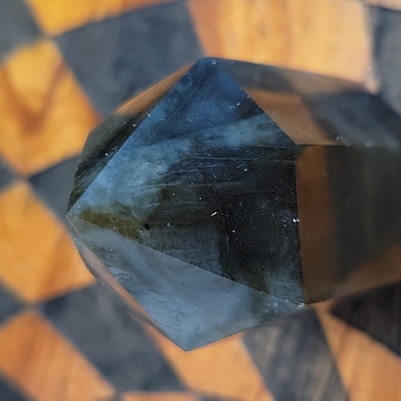 Labradorite Tower - Picture 4 of 8